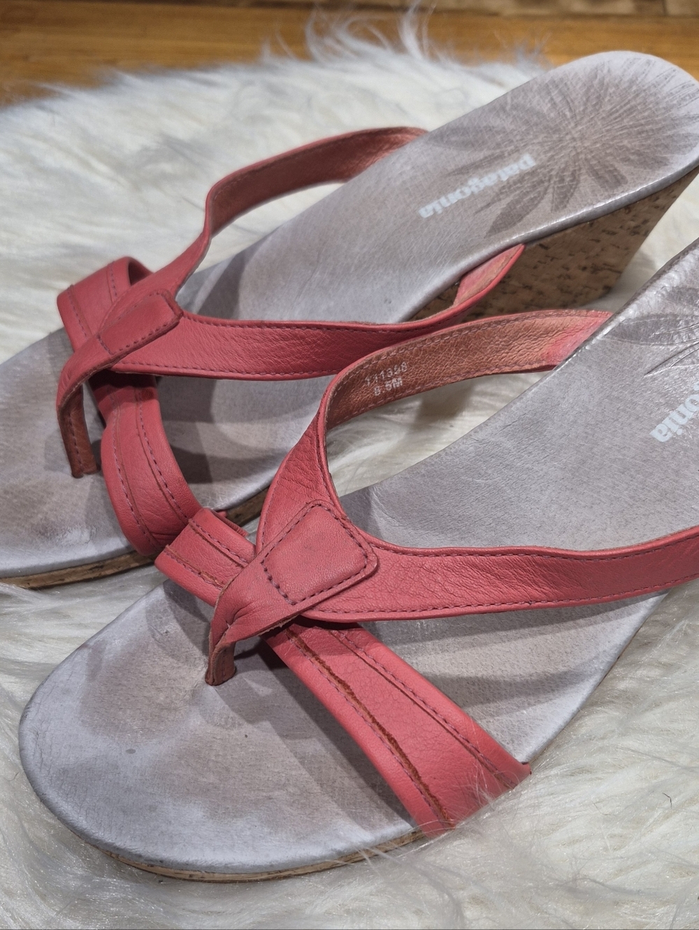 Patagonia Comfort Coral Wedge Thong Sandals for Women 8.5M